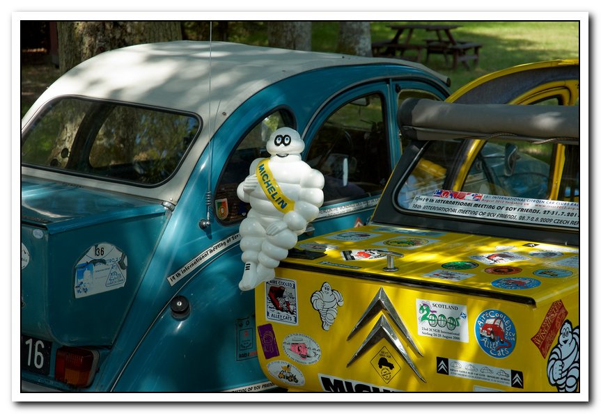 Copyright  © Hannes Hromadka 2011